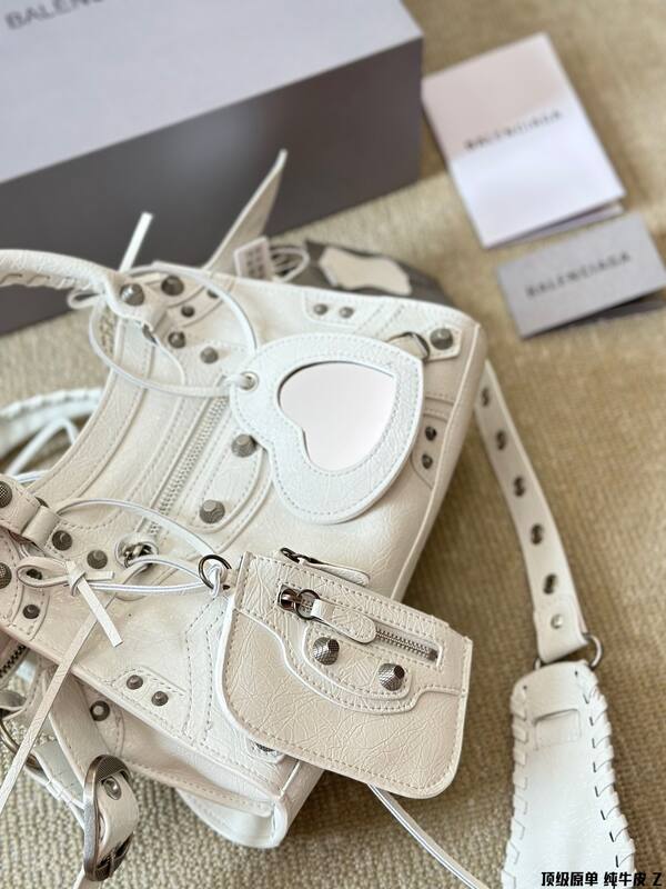 Balenciaga White shoulder bag — 1:1 Replica