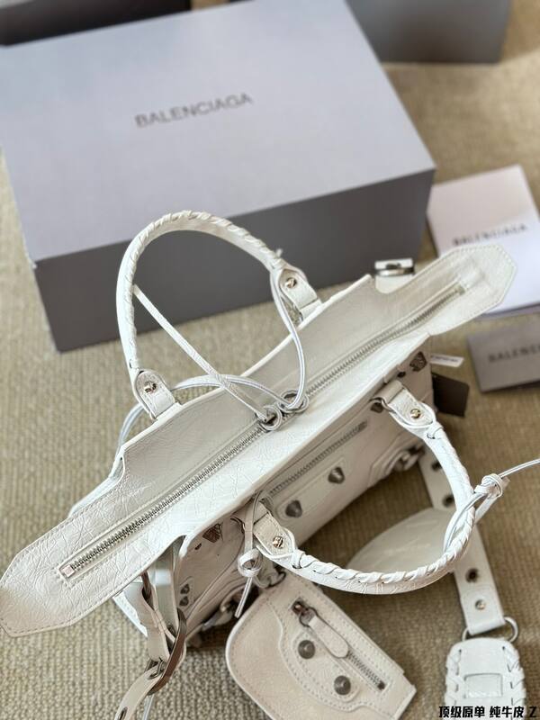 Balenciaga White shoulder bag — 1:1 Replica