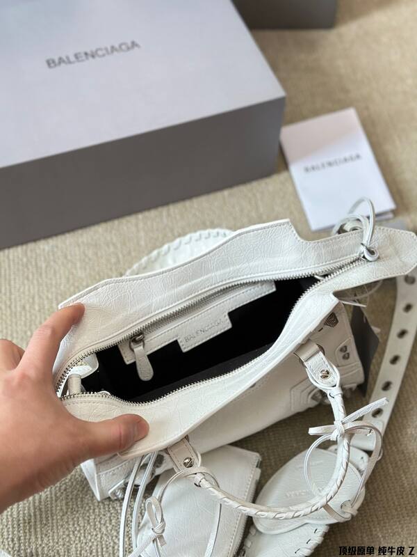 Balenciaga White shoulder bag — 1:1 Replica
