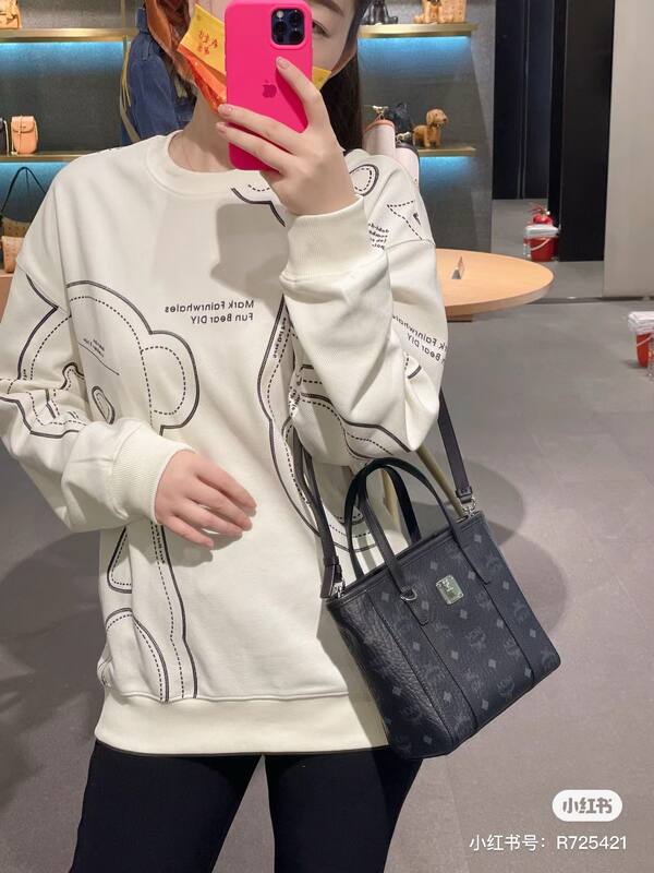 MCM Toni Visetos shoulder bag — Premium Replica