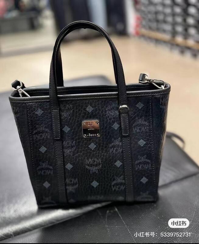 MCM Toni Visetos shoulder bag — Premium Replica