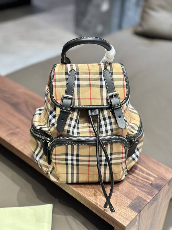 Burberry Black 25x18x10cm shoulder bag — Top Quality Replica