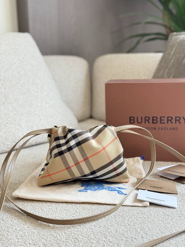 Burberry shoulder bag — AAA Quality Replica