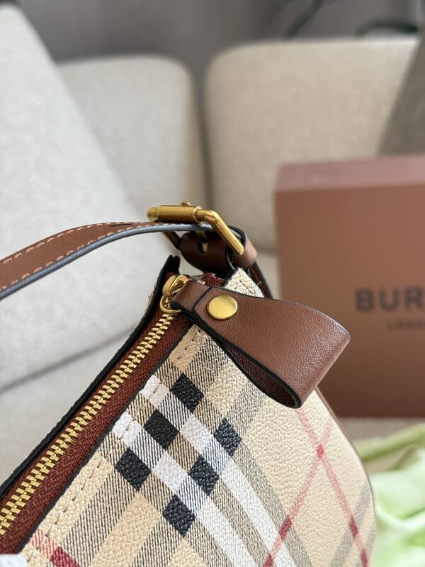 Burberry Brown shoulder bag — Top Quality Replica