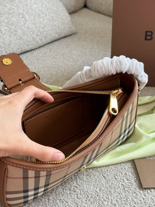 Burberry Brown 25x18x10cm shoulder bag — AAA Quality Replica