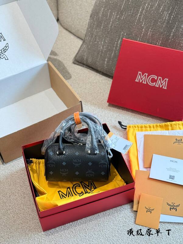 MCM Monogram shoulder bag — Premium Replica