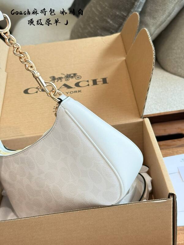 Coach White shoulder bag — 1:1 Replica
