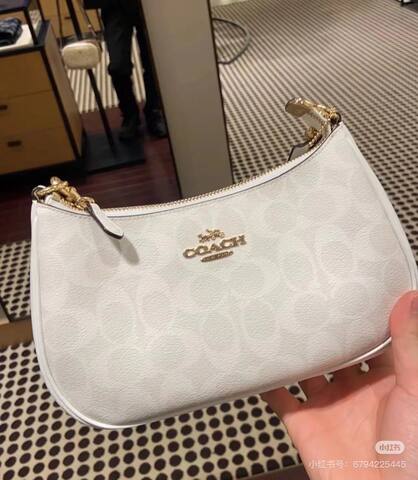 Coach White shoulder bag AAA Quality Replica