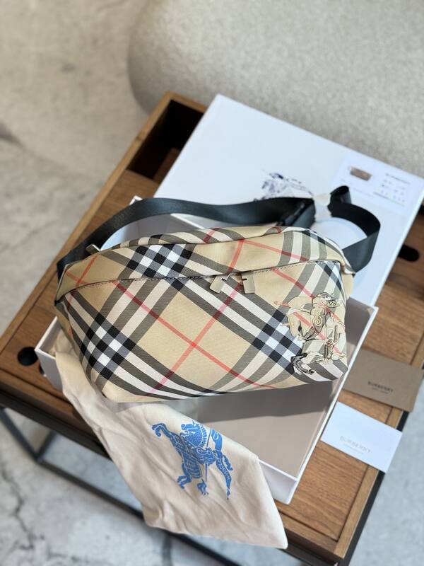 Burberry Beige shoulder bag — 1:1 Replica