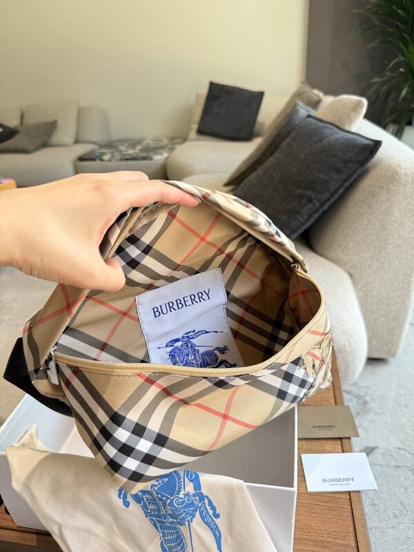 Burberry Beige shoulder bag — 1:1 Replica
