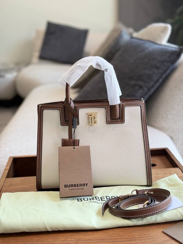 Burberry Brown shoulder bag — Premium Replica