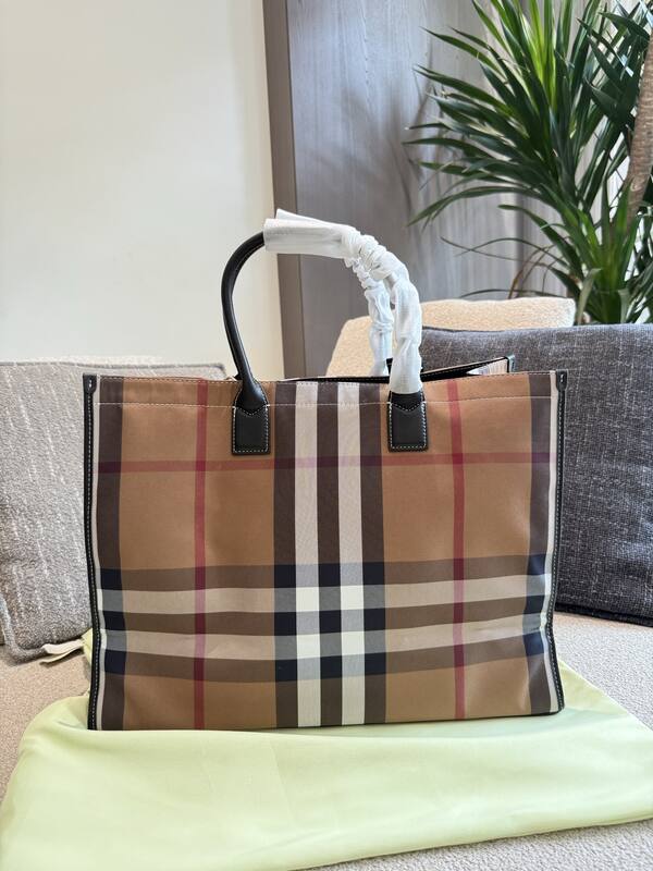 Burberry Brown shoulder bag — AAA Quality Replica