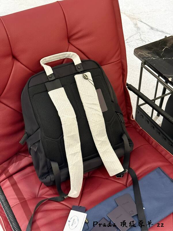 Prada Black shoulder bag — Top Quality Replica