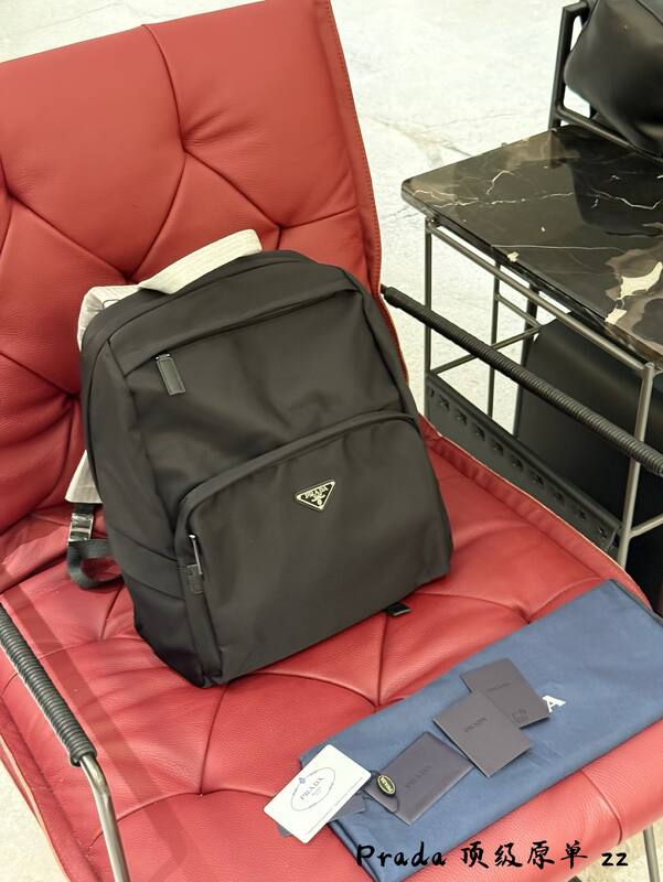 Prada Black shoulder bag — Top Quality Replica