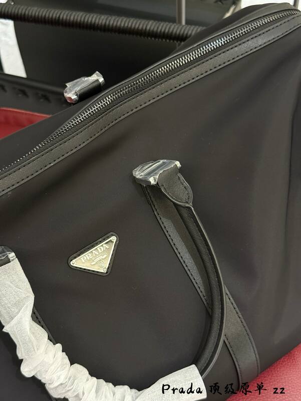 Prada Black 40x30x16cm shoulder bag — AAA Quality Replica