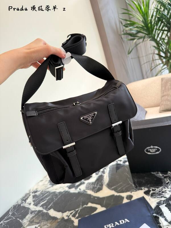 Prada Black shoulder bag — AAA Quality Replica