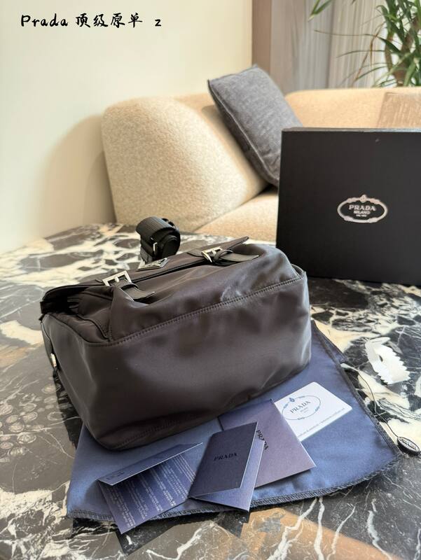 Prada Black shoulder bag — AAA Quality Replica