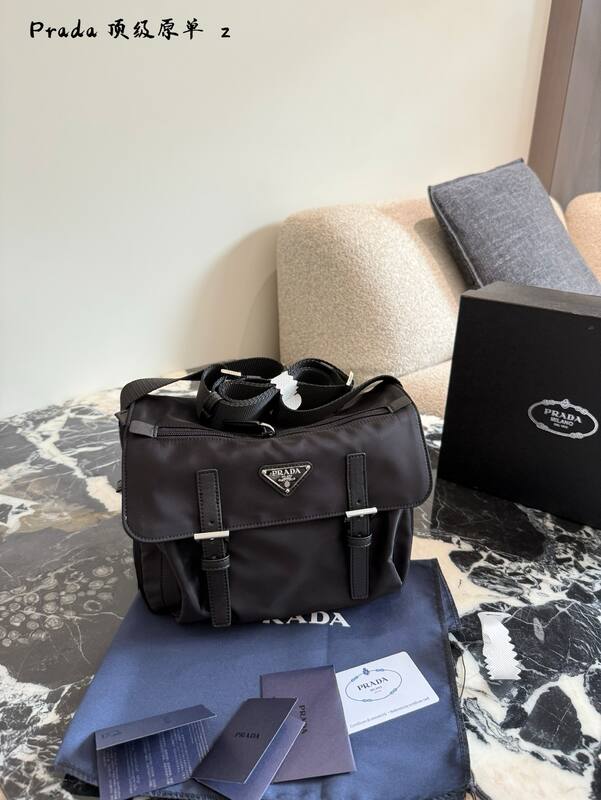 Prada Black shoulder bag — AAA Quality Replica