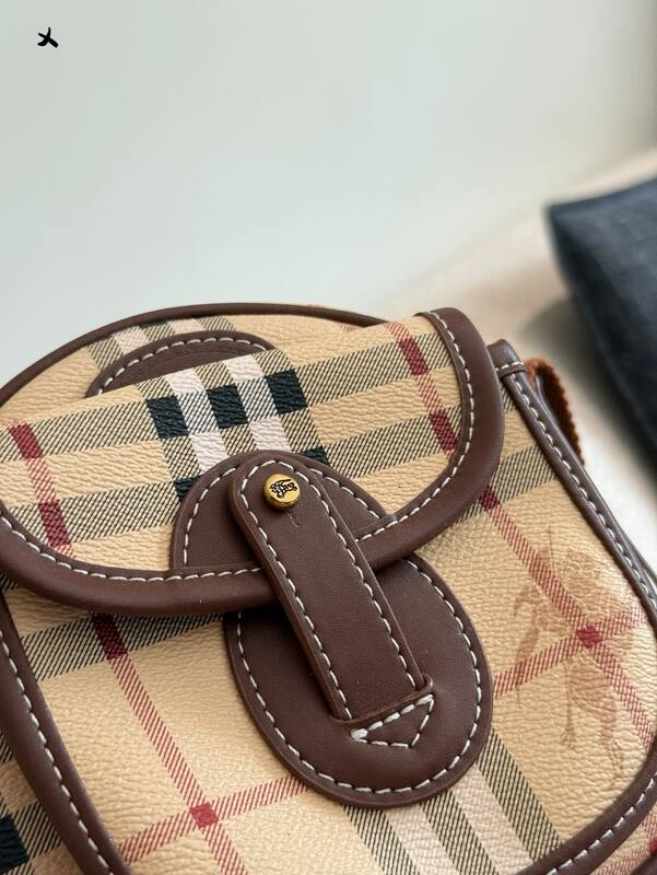 Burberry Brown 25x18x10cm shoulder bag — Premium Replica