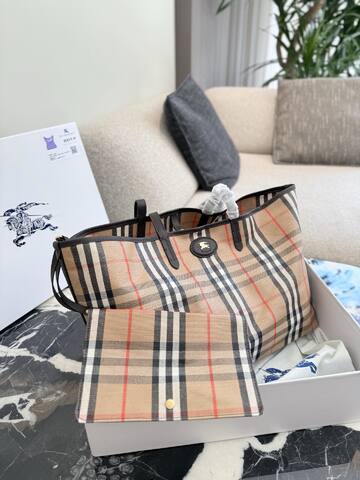 Burberry Brown shoulder bag AAA Quality Replica