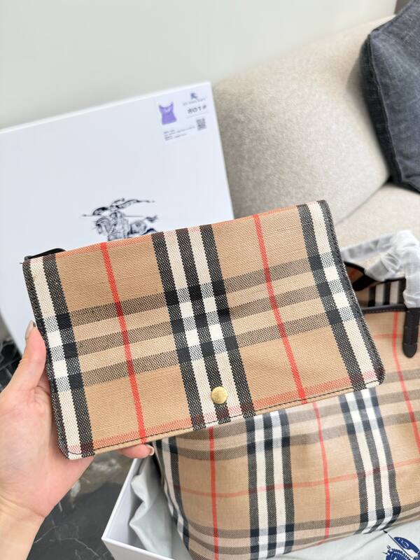 Burberry Brown shoulder bag — AAA Quality Replica