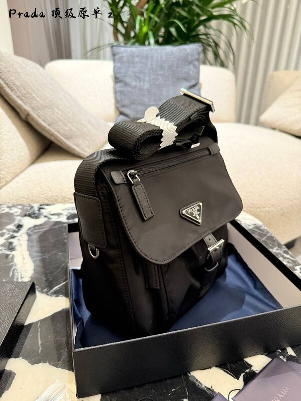 Prada Black 25x18x10cm shoulder bag — Top Quality Replica