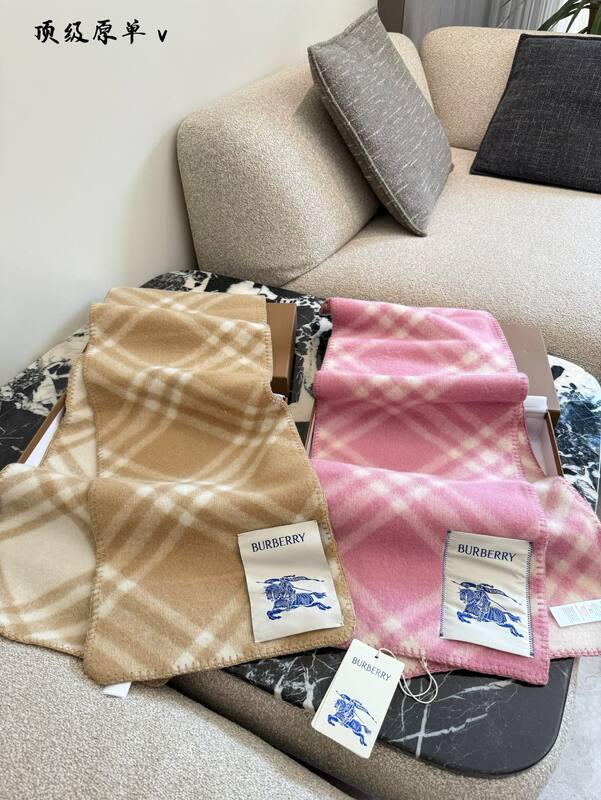 Burberry Pink shoulder bag — 1:1 Replica