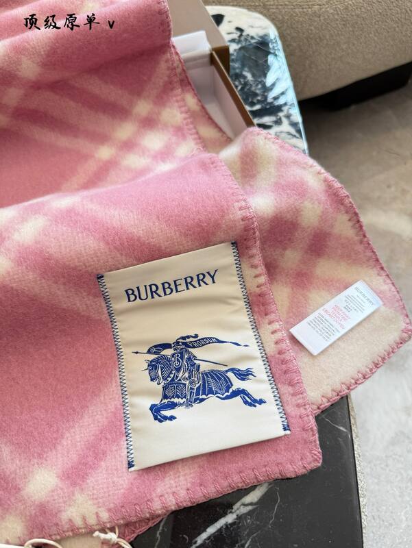 Burberry Pink shoulder bag — 1:1 Replica