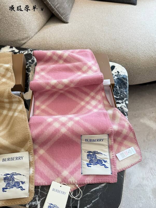 Burberry Pink shoulder bag — 1:1 Replica