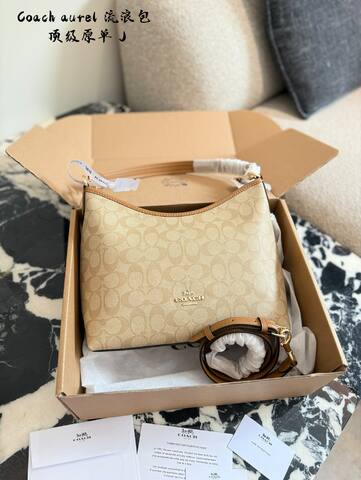 Coach Brown shoulder bag Top Quality Replica