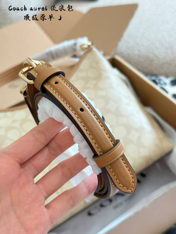 Coach Brown shoulder bag — Top Quality Replica