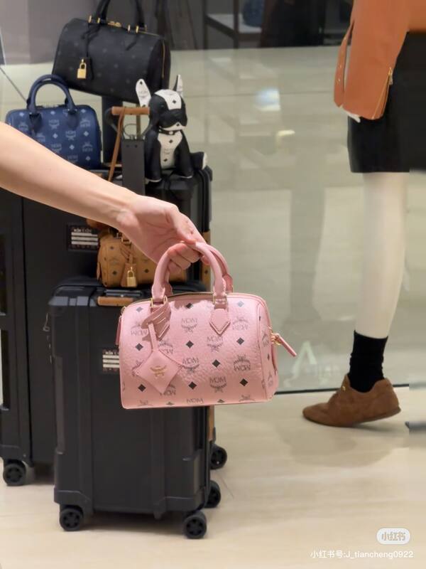 MCM Monogram shoulder bag — Top Quality Replica