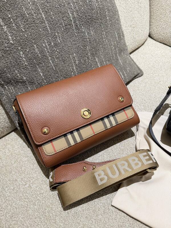 Burberry Black shoulder bag — 1:1 Replica