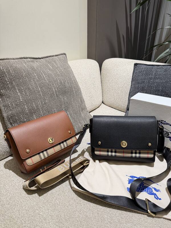 Burberry Black shoulder bag — 1:1 Replica