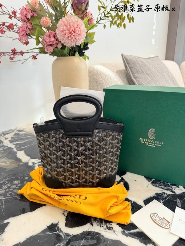 Goyard Red shoulder bag — 1:1 Replica