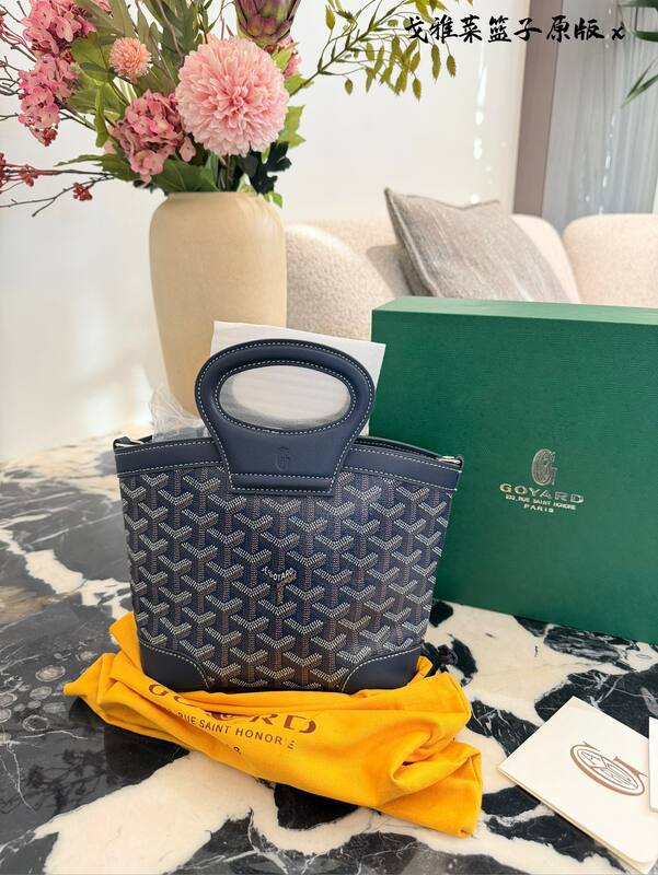 Goyard Red shoulder bag — 1:1 Replica