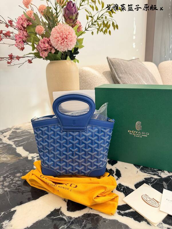 Goyard Red shoulder bag — 1:1 Replica