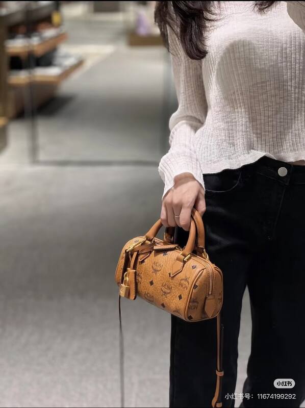 MCM Monogram shoulder bag — Premium Replica