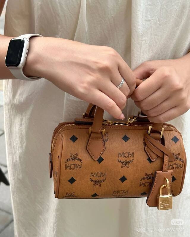 MCM Monogram shoulder bag — Premium Replica