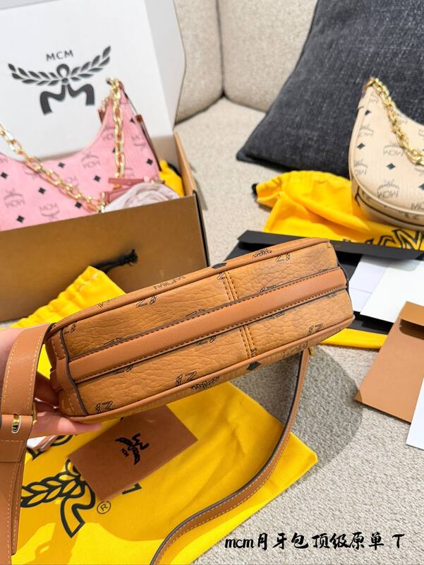 MCM Monogram 25x18x10cm shoulder bag — AAA Quality Replica
