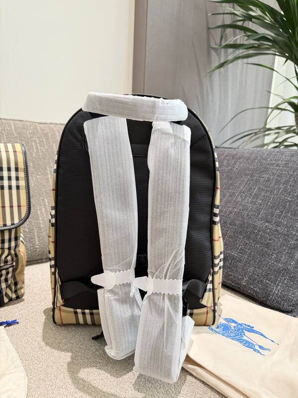 Burberry Beige shoulder bag — Top Quality Replica
