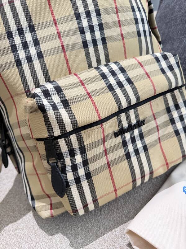 Burberry Beige shoulder bag — Top Quality Replica