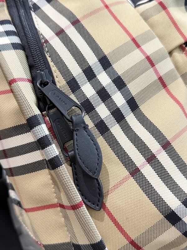 Burberry Beige shoulder bag — Top Quality Replica
