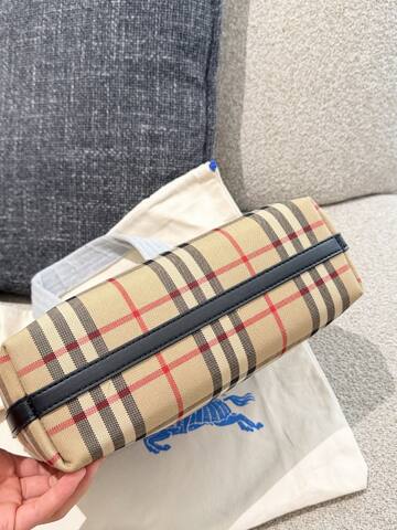 Burberry Black 25x18x10cm shoulder bag Premium Replica