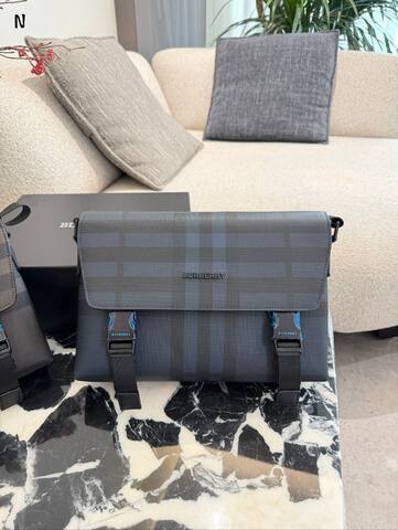 Burberry shoulder bag Top Quality Replica