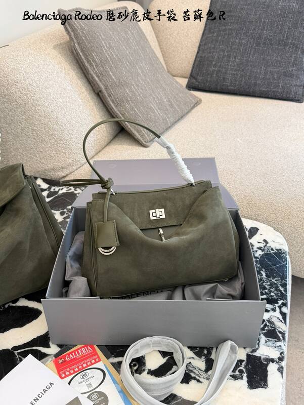 Balenciaga Green shoulder bag — AAA Quality Replica