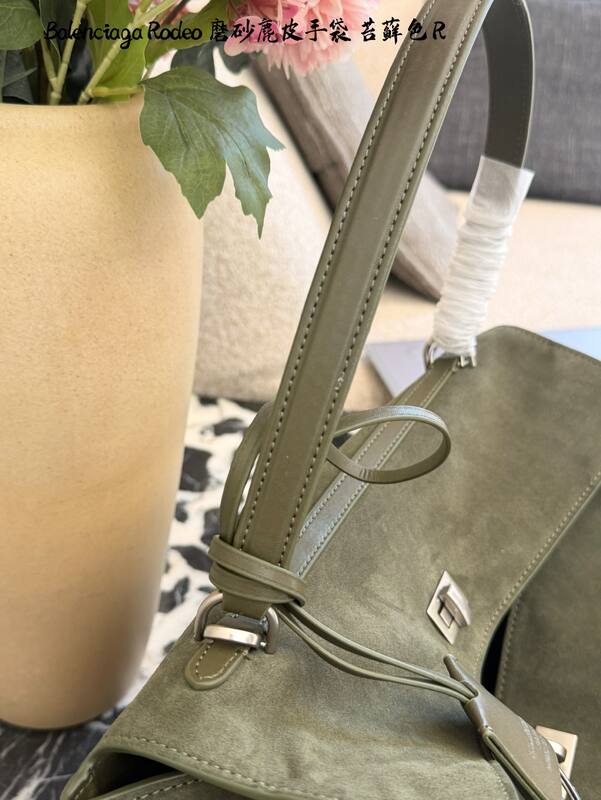 Balenciaga Green shoulder bag — AAA Quality Replica