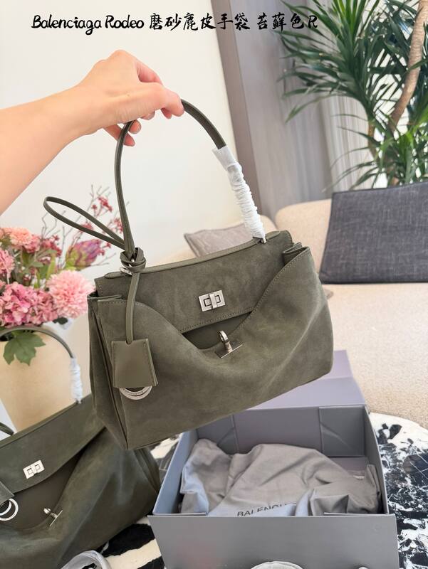 Balenciaga Green shoulder bag — AAA Quality Replica