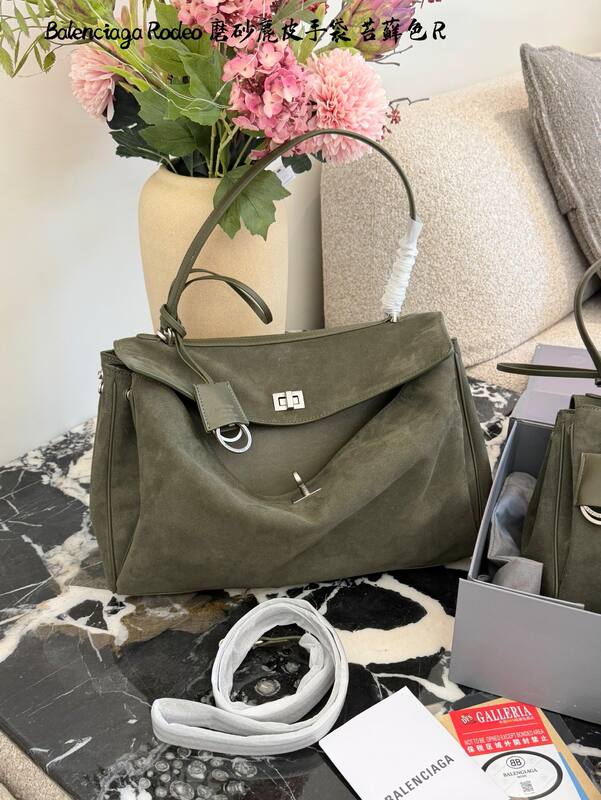 Balenciaga Green shoulder bag — AAA Quality Replica