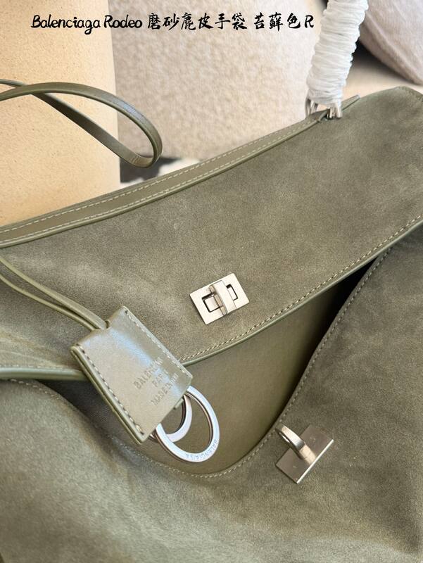 Balenciaga Green shoulder bag — AAA Quality Replica